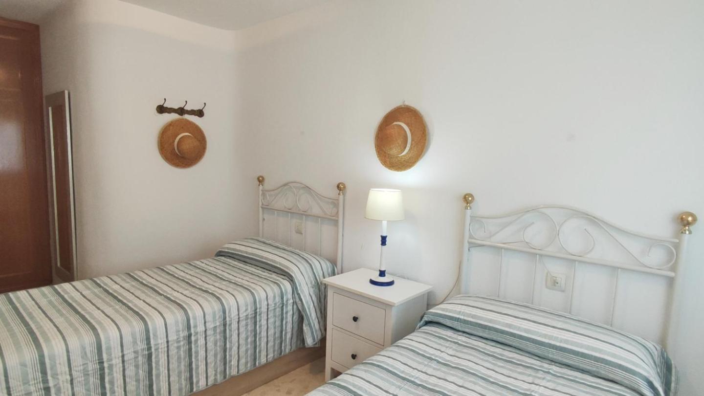 Ferienwohnung Lanza Gandia Centro - Solo Familias Playa de Gandia Exterior foto
